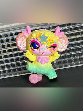 Temin from Magic Mixies Mixlings.